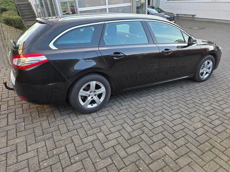 Gebraucht Peugeot 508 SW Allure 156 PS (114 kW) 2012 Schwarz Kombi
