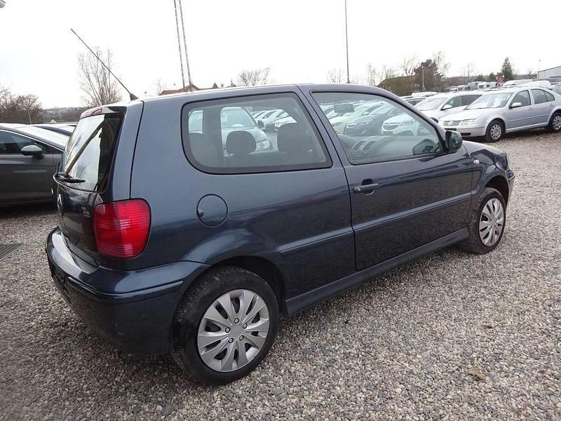 Gebraucht VW Polo 50 PS (36 kW) 2001 Grau Limousine