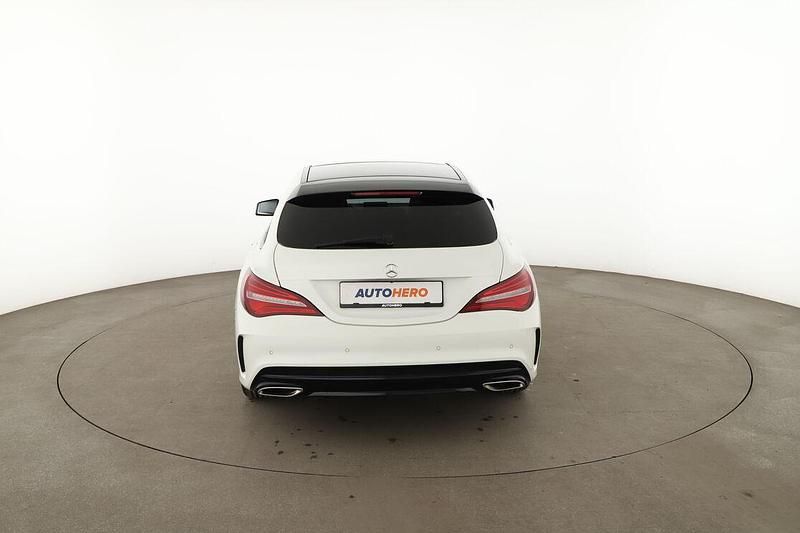 Gebraucht Mercedes CLA200 Shooting Brake AMG line 156 PS (114 kW) 2017 Weiß Kombi
