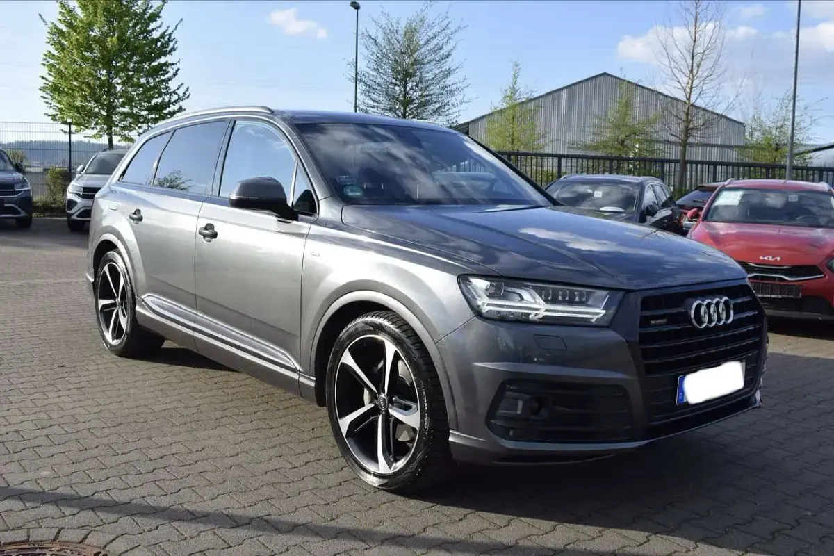 Gebraucht Audi Q7 Ambiente 272 PS (200 kW) 2017 Grau SUV
