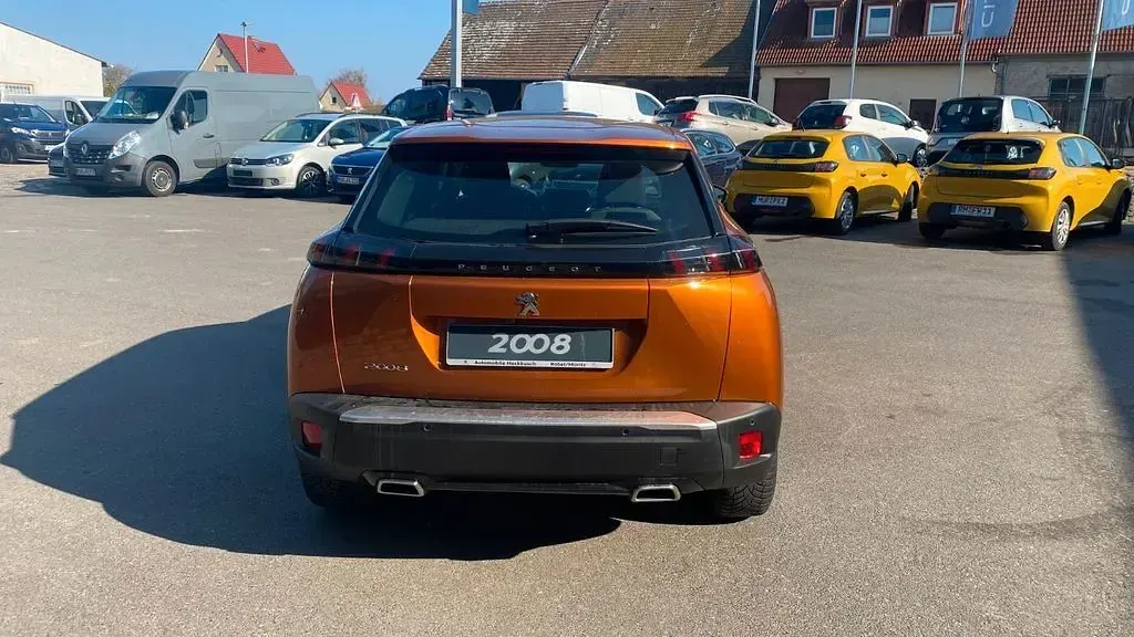 Gebraucht Peugeot 2008 Active 131 PS (96 kW) 2021 Orange SUV
