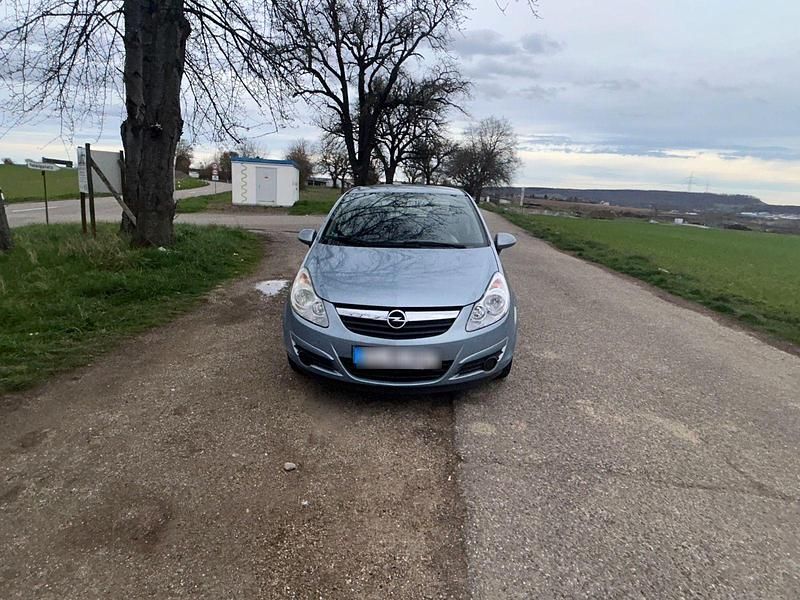 Gebraucht Opel Corsa 90 PS (66 kW) 2008 Kleinwagen
