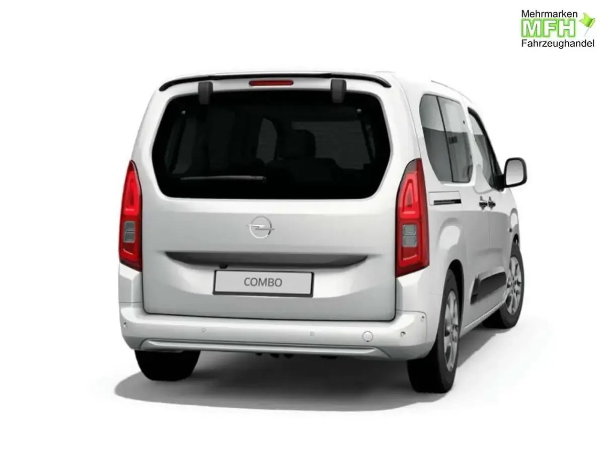 Nowe Opel Combo 131 KM (96 kW) 2026 Biały Minivan