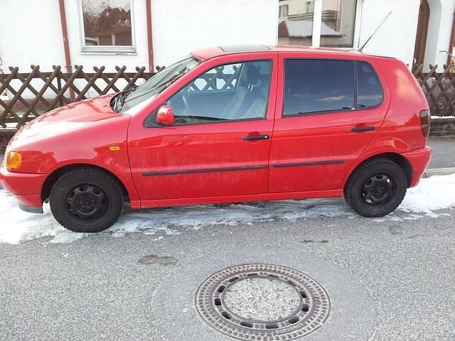 Gebraucht VW Polo 75 PS (55 kW) 1995 Rot Kleinwagen