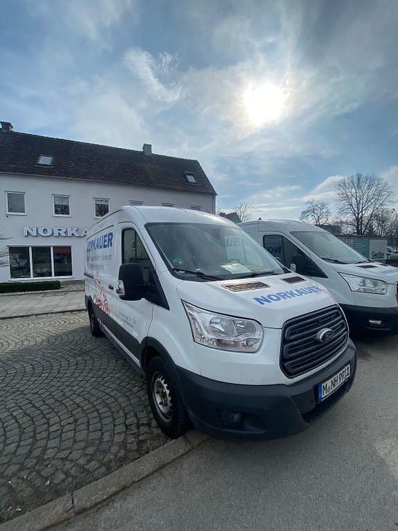 Gebraucht Ford Transit Trend 131 PS (96 kW) 2018 Weiß Van / Kleinbus