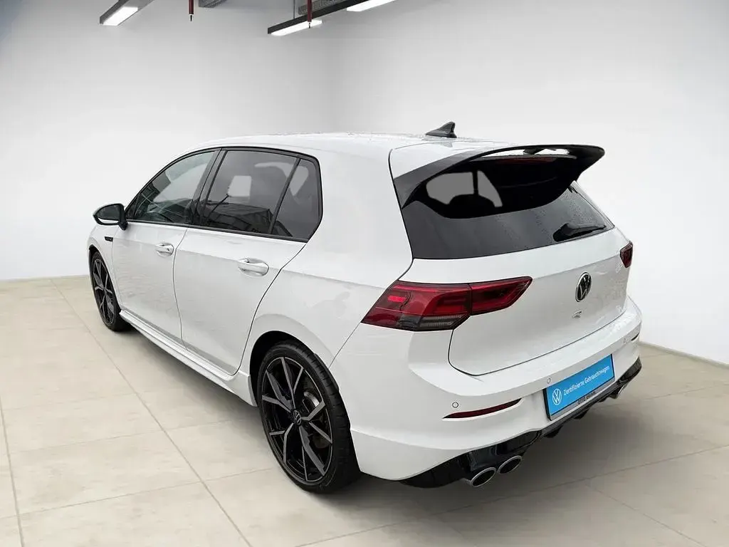 Gebraucht VW Golf VIII R 333 PS (244 kW) 2023 Weiß Limousine