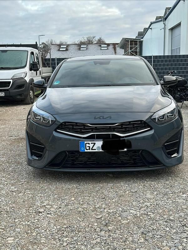 Gebraucht Kia ProCeed GT 204 PS (150 kW) 2023 Grau Kombi