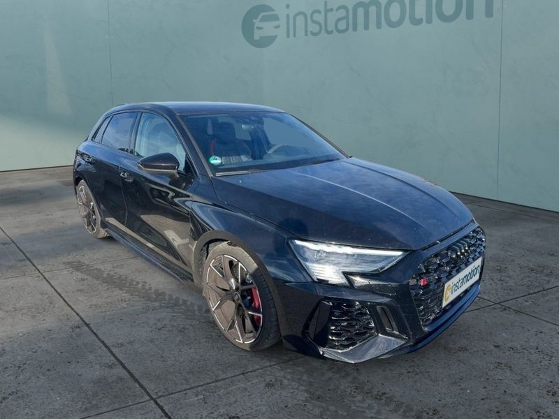 Schwarz Gebraucht 2024 Audi RS3 Sport Kleinwagen | 59.890 € (Superpreis) - Bild 1/4