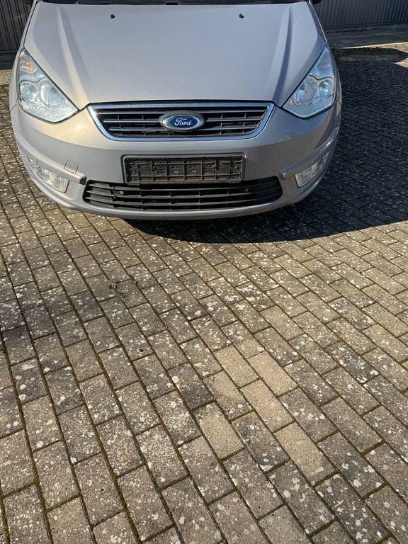 Gebraucht Ford Galaxy Titanium 140 PS (102 kW) 2010 Grau Van / Kleinbus