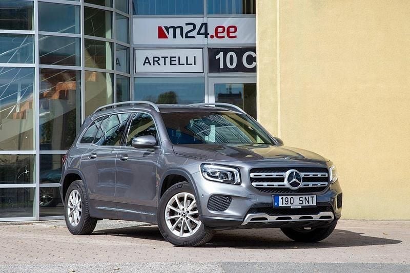 Silber Gebraucht 2021 Mercedes GLB180 SUV | 25.990 € (Superpreis) - Bild 1/4