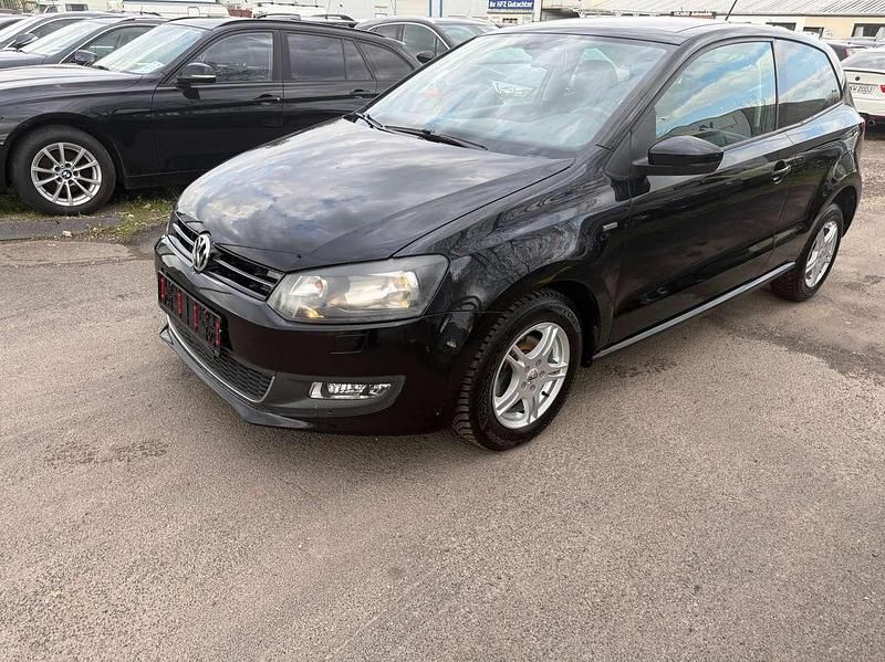 Gebraucht VW Polo Life 69 PS (50 kW) 2013 Schwarz Kleinwagen
