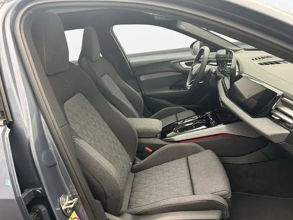Gebraucht Audi A5 Ambiente 204 PS (150 kW) 2025 Horizontblau metallic Kombi