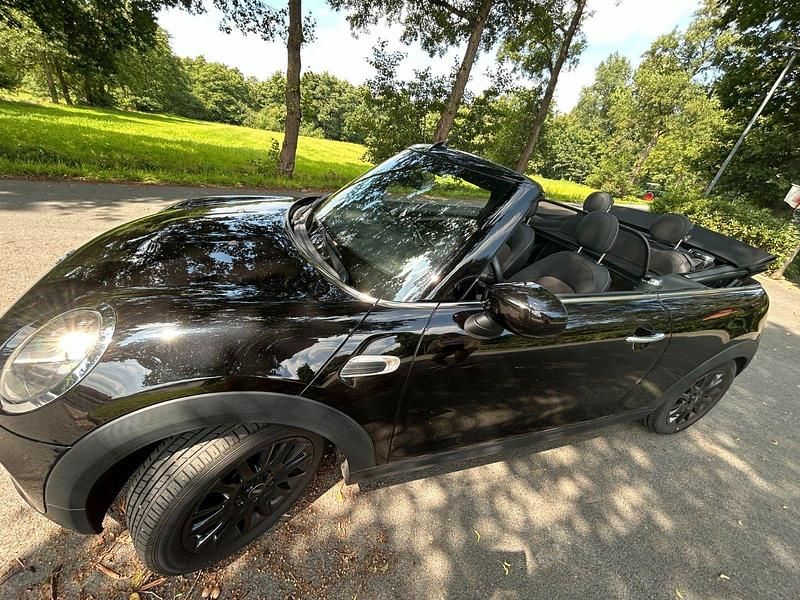 Schwarz Gebraucht 2020 Mini ONE Kleinwagen | 17.500 € (Teuer) - Bild 1/4