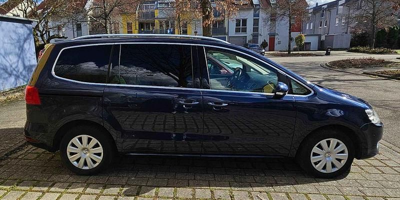 Gebraucht VW Sharan Highline 140 PS (102 kW) 2012 Blau Van / Kleinbus