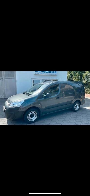 Grau Gebraucht 2016 Citroën Berlingo Van / Kleinbus | 3.500 € (Superpreis) - Bild 1/1
