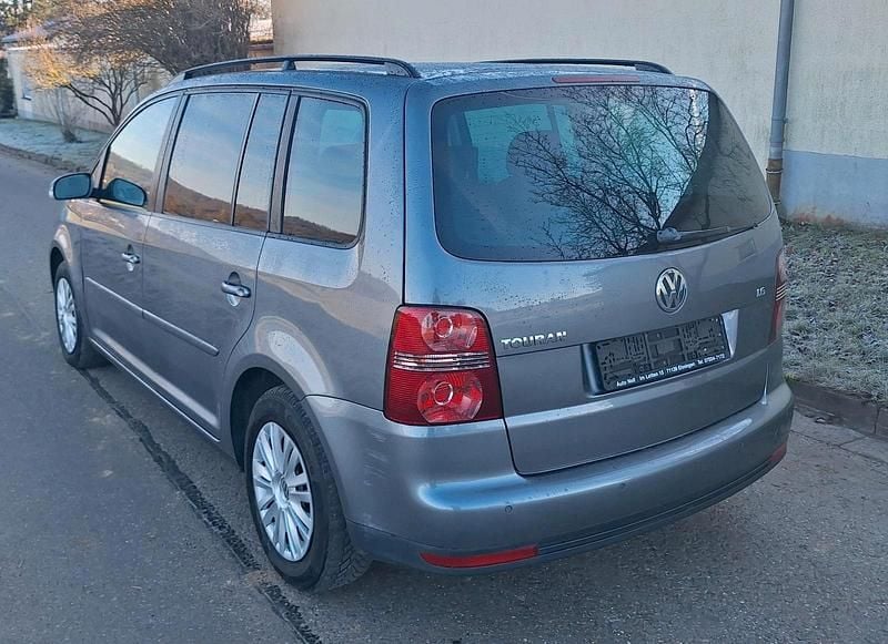 Gebraucht VW Touran 116 PS (85 kW) 2007 Grau Van / Kleinbus