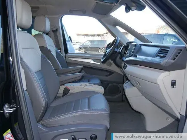 Gebraucht VW Multivan Goal 177 PS (130 kW) 2025 Schwarz Van / Kleinbus