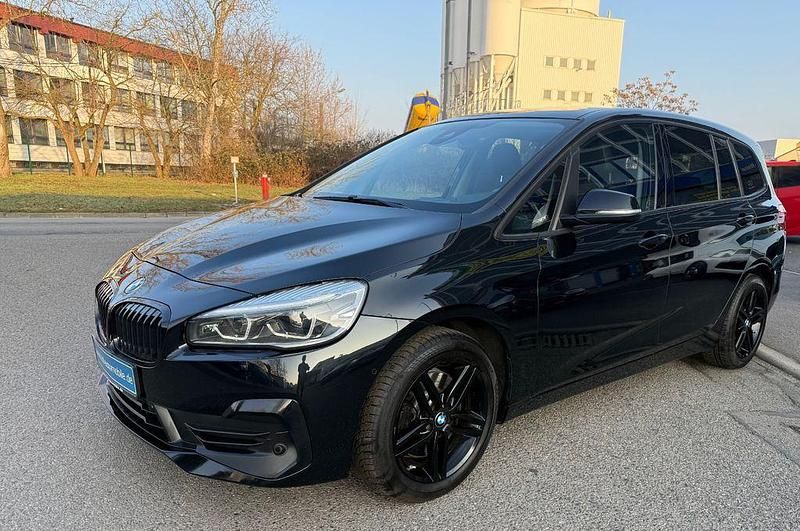 Gebraucht BMW 218 Sport Line 150 PS (110 kW) 2022 Schwarz Kombi