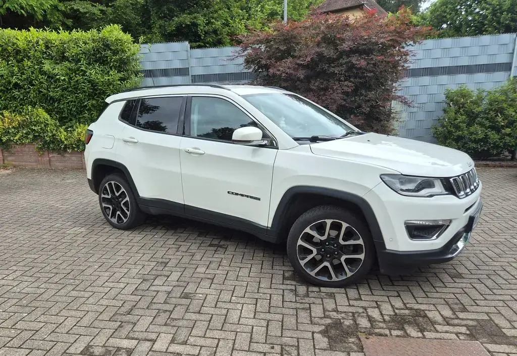 Gebraucht Jeep Compass Limited 170 PS (125 kW) 2018 Weiß SUV