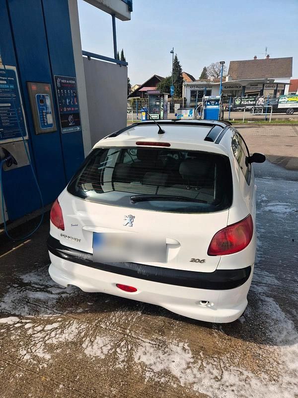 Gebraucht Peugeot 206 88 PS (64 kW) 2005 Weiß Kleinwagen