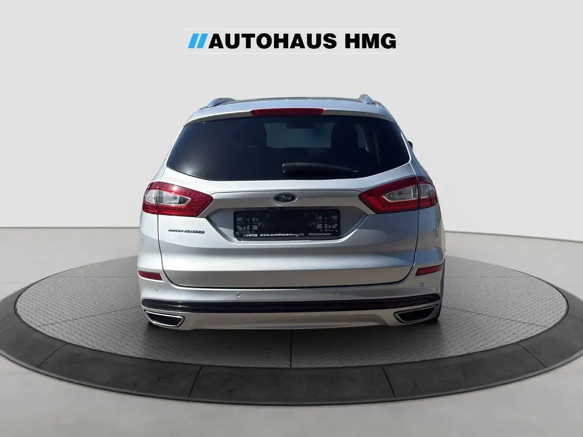 Gebraucht Ford Mondeo Titanium 179 PS (131 kW) 2017 Silber Kombi