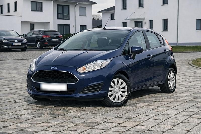 Gebraucht Ford Fiesta 80 PS (58 kW) 2017 Blau Kleinwagen