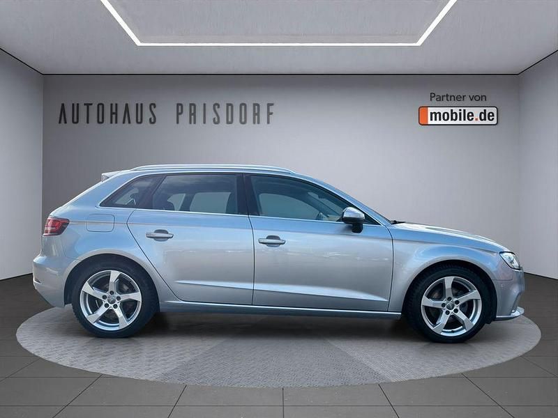Gebraucht Audi A3 Sport 150 PS (110 kW) 2019 Silber Limousine
