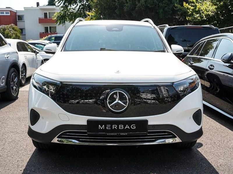 Gebraucht Mercedes EQB300 Advanced 228 kW (310 PS) 2024 Polarweiß SUV