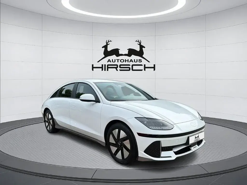 Gebraucht Hyundai Ioniq 6 Basis 111 kW (151 PS) 2023 Weiß Limousine
