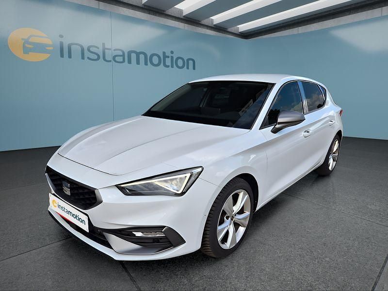Weiß Gebraucht 2024 Seat Leon FR Kleinwagen | 29.999 € (Fairer Preis) - Bild 1/4
