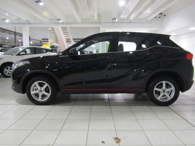 Gebraucht DFSK Fengon 106 PS (77 kW) 2024 Schwarz SUV