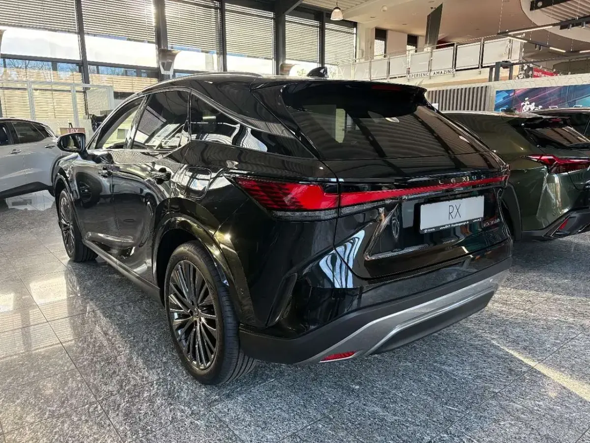 Gebraucht Lexus RX350h E-FOUR Luxury Line 250 PS (183 kW) 2026 Graphitschwarz metallic SUV