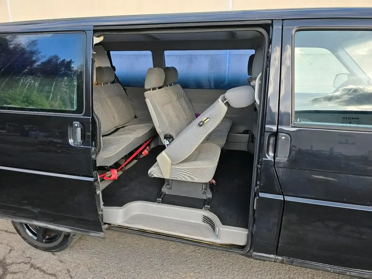 Gebraucht VW T4 102 PS (75 kW) 1997 Schwarz Van