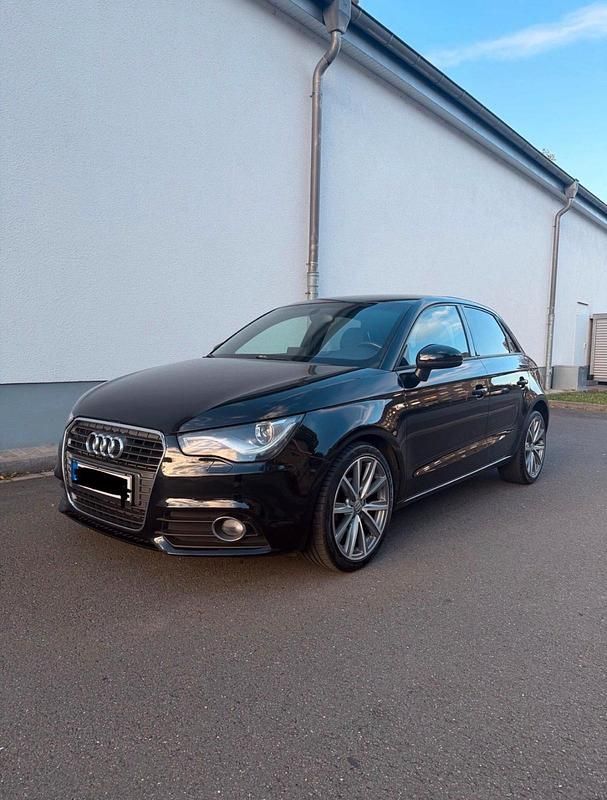 Schwarz Gebraucht 2014 Audi A1 Sportback Kleinwagen | 7.900 € (Fairer Preis) - Bild 1/4