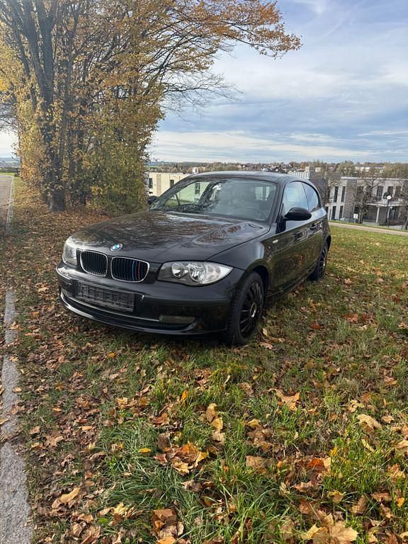 Schwarz Gebraucht 2007 BMW 116 Kleinwagen | 2.999 € (Fairer Preis) - Bild 1/4