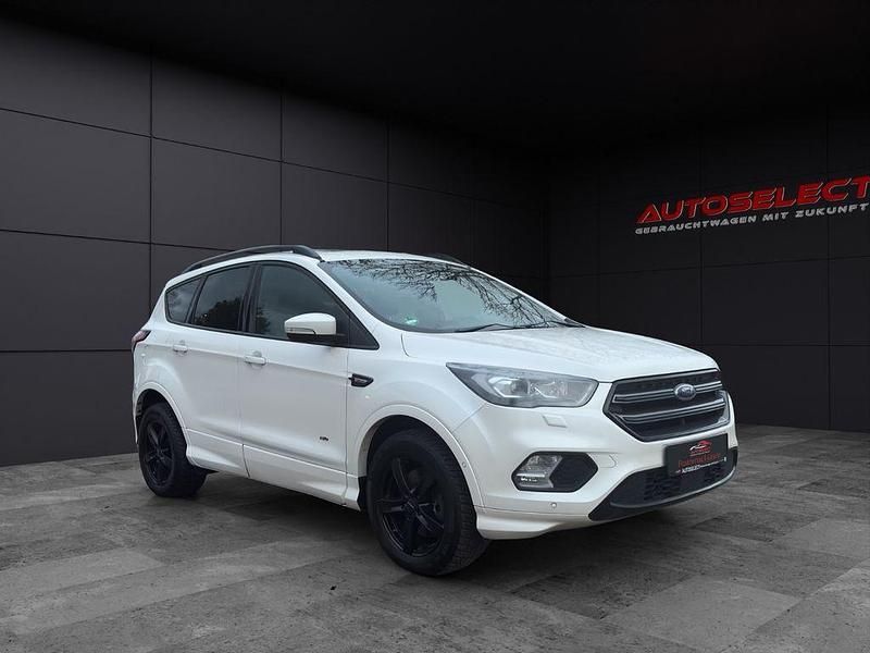 Usata Ford Kuga ST-Line 175 CV (128 kW) 2018 Bianco SUV