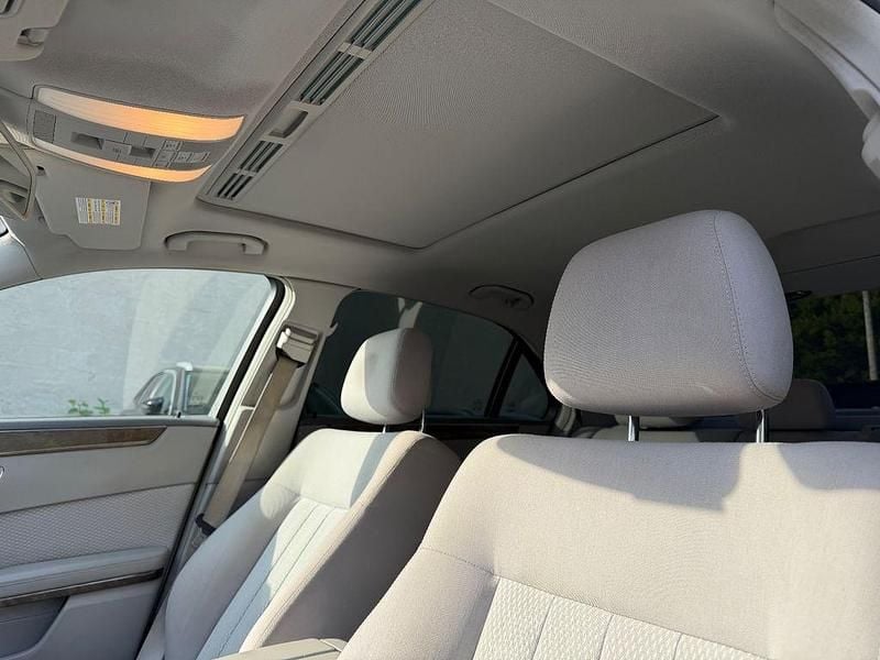 Second-hand Mercedes E200 184 CP (135 kW) 2011 Gri Berlinǎ