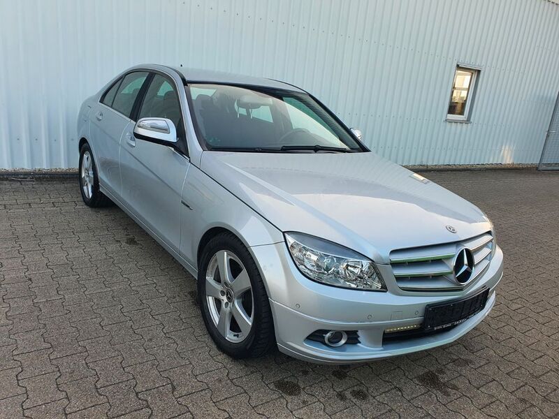 Silber Gebraucht 2008 Mercedes C180 Limousine | 7.250 € (Guter Preis) - Bild 1/4