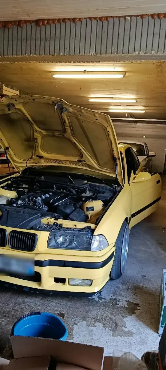 Second-hand BMW M3 286 CP (210 kW) 1994 Galben Coupe