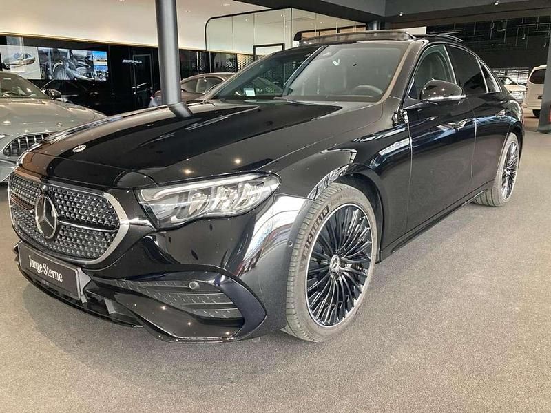 Gebraucht Mercedes E300 AMG 313 PS (230 kW) 2025 Metalliclack obsidianschwarz Limousine