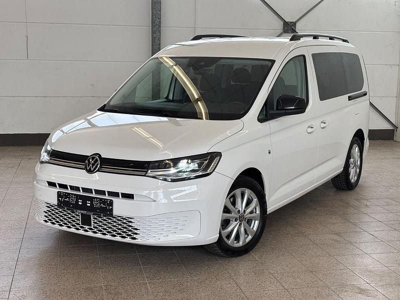 Weiß Gebraucht 2022 VW Caddy Maxi Life Life Van / Kleinbus | 25.600 € (Etwas zu teuer) - Bild 1/4