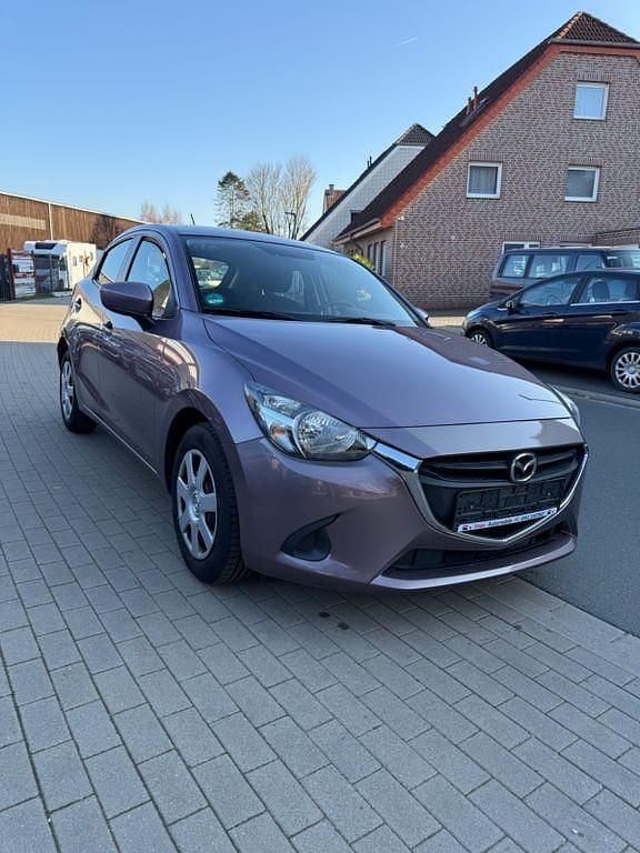 Gebraucht Mazda 2 Center-Line 75 PS (55 kW) 2015 Violett Limousine