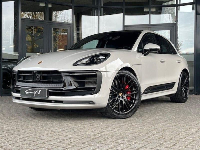 Grau Gebraucht 2022 Porsche Macan Sport SUV | 76.556 € (Teuer) - Bild 1/4