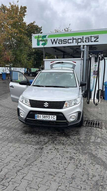 Silber Gebraucht 2024 Suzuki Vitara SUV | 18.000 € (Superpreis) - Bild 1/4
