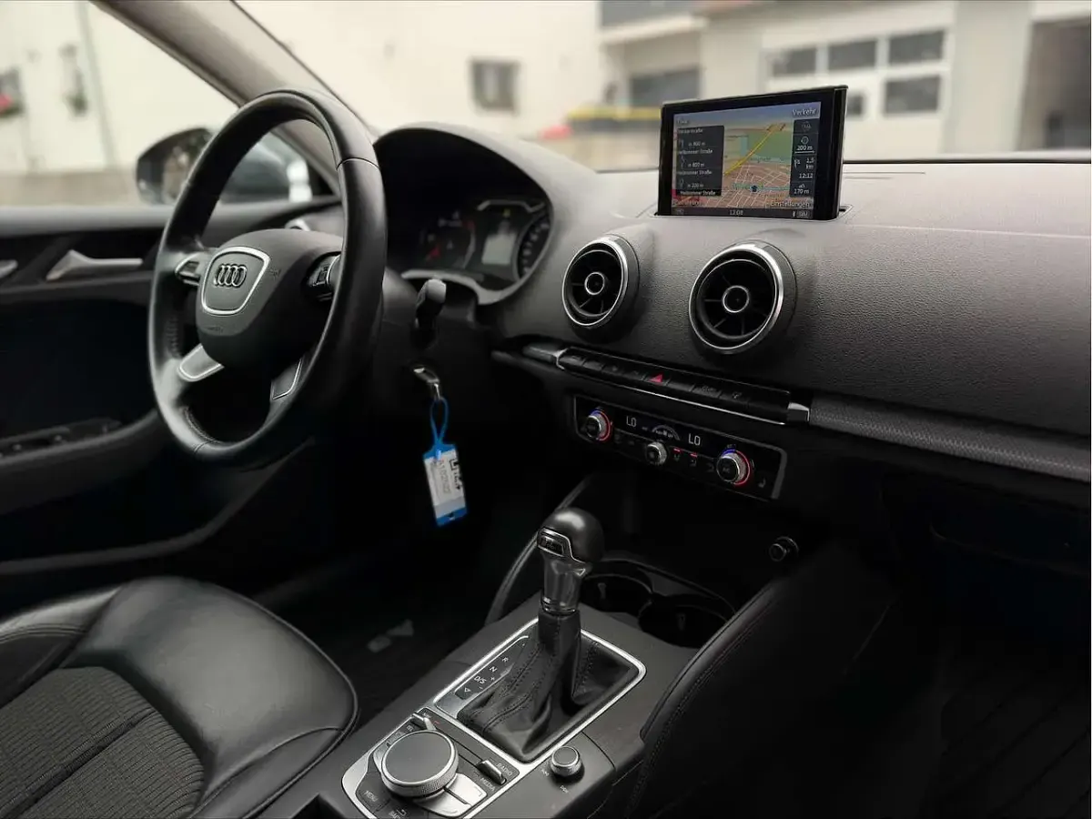 Gebraucht Audi A3 150 PS (110 kW) 2016 Grau Limousine