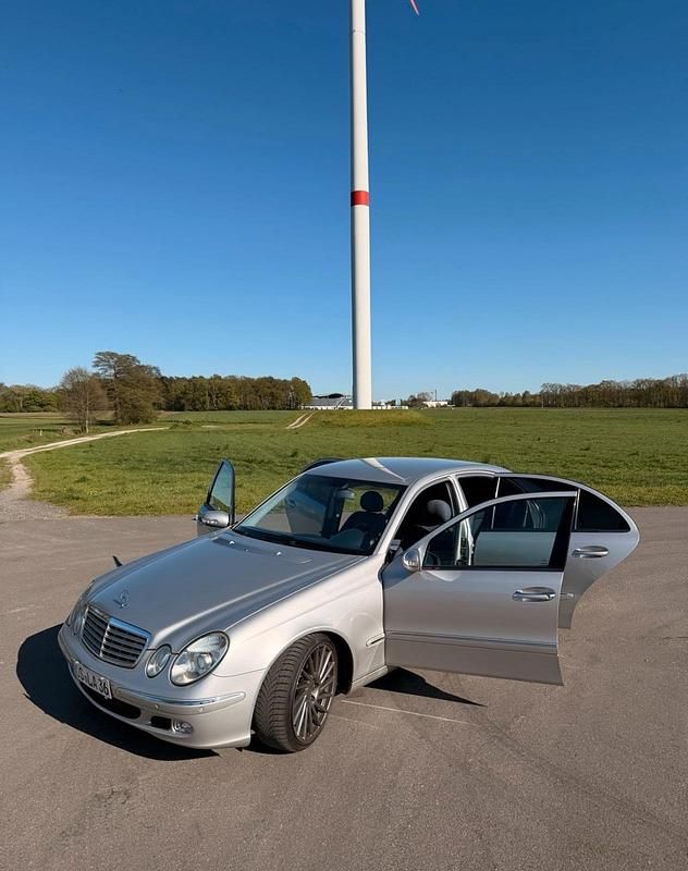 Brugt Mercedes E200 163 HK (119 kW) 2003 Sølv Sedan