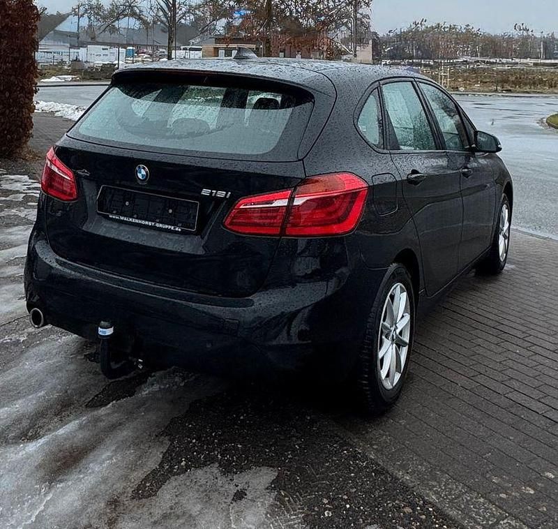 Gebraucht BMW 218 Active Tourer Advantage 140 PS (102 kW) 2019 Schwarz Van / Kleinbus