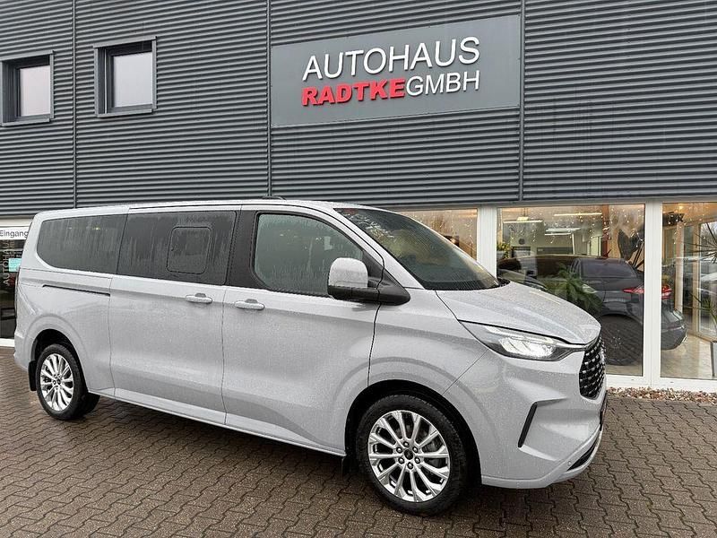 Gebraucht Ford Tourneo Titanium 170 PS (125 kW) 2024 Grau Van / Kleinbus