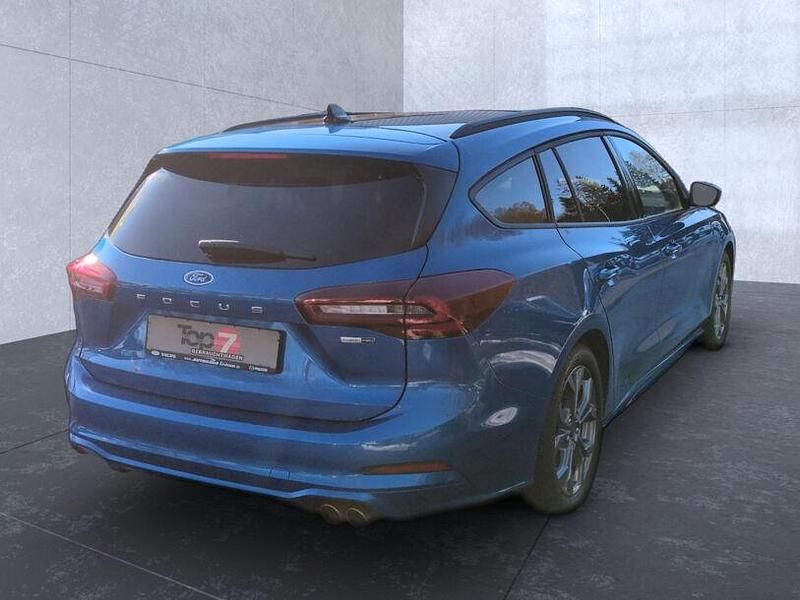 Gebraucht Ford Focus ST-Line 155 PS (114 kW) 2023 Dynamicblau (metallic) Kombi