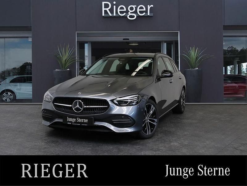 Grey metallic Gebraucht 2023 Mercedes C200 Avantgarde Kombi | 33.899 € (Fairer Preis) - Bild 1/4